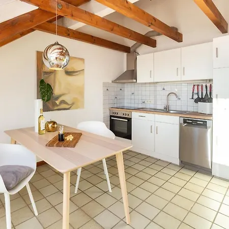 Ferienwohnung Bienenstich *